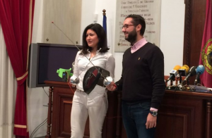 Marisol García, junto al Concejal de Deportes en la presentación ante los medios